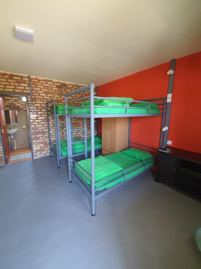 Spot On 90022 Segar Recreation Eco Park Hotel Петалинг Джая Екстериор снимка