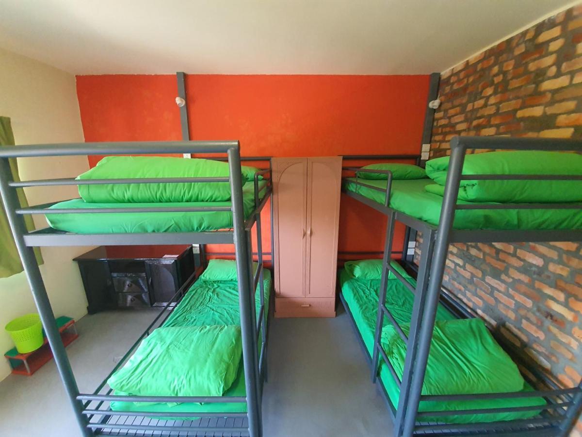 Spot On 90022 Segar Recreation Eco Park Hotel Петалинг Джая Екстериор снимка