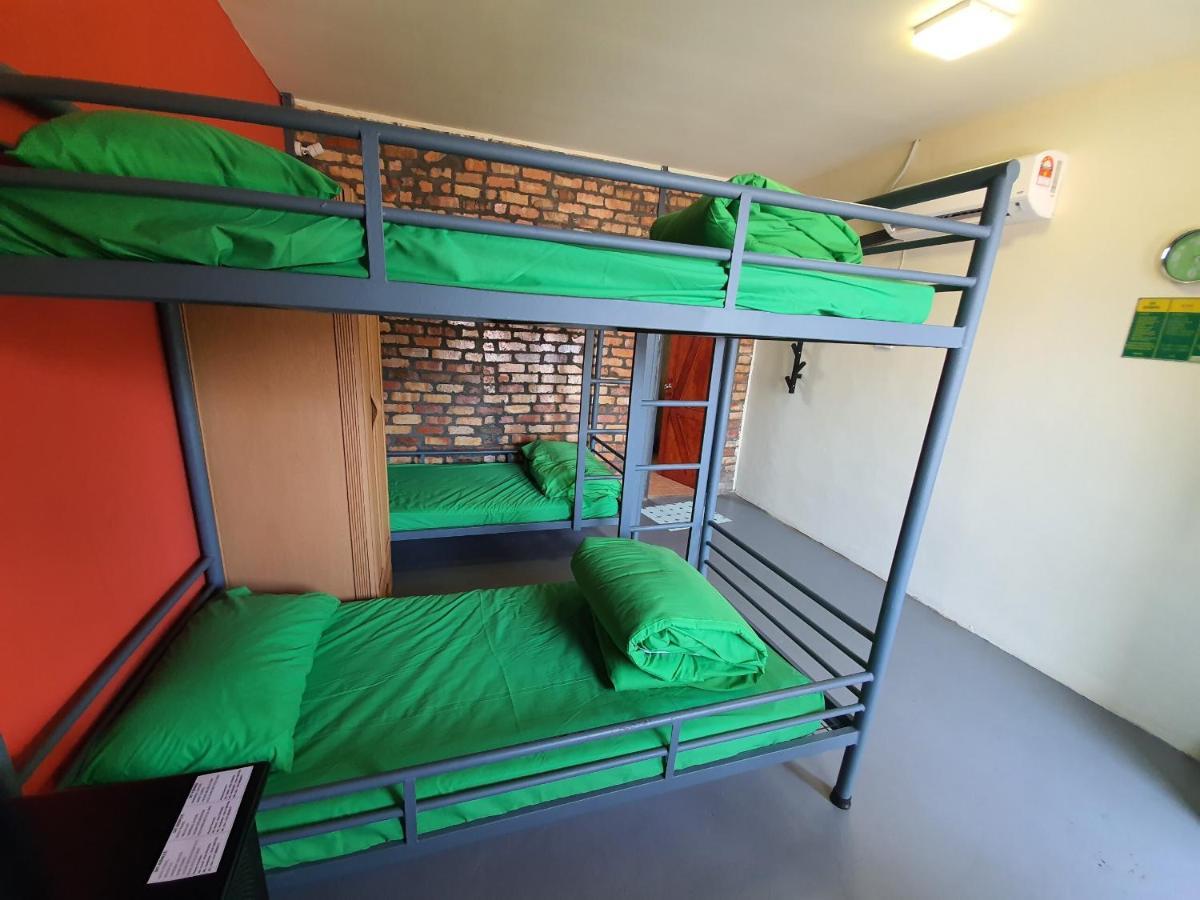 Spot On 90022 Segar Recreation Eco Park Hotel Петалинг Джая Екстериор снимка